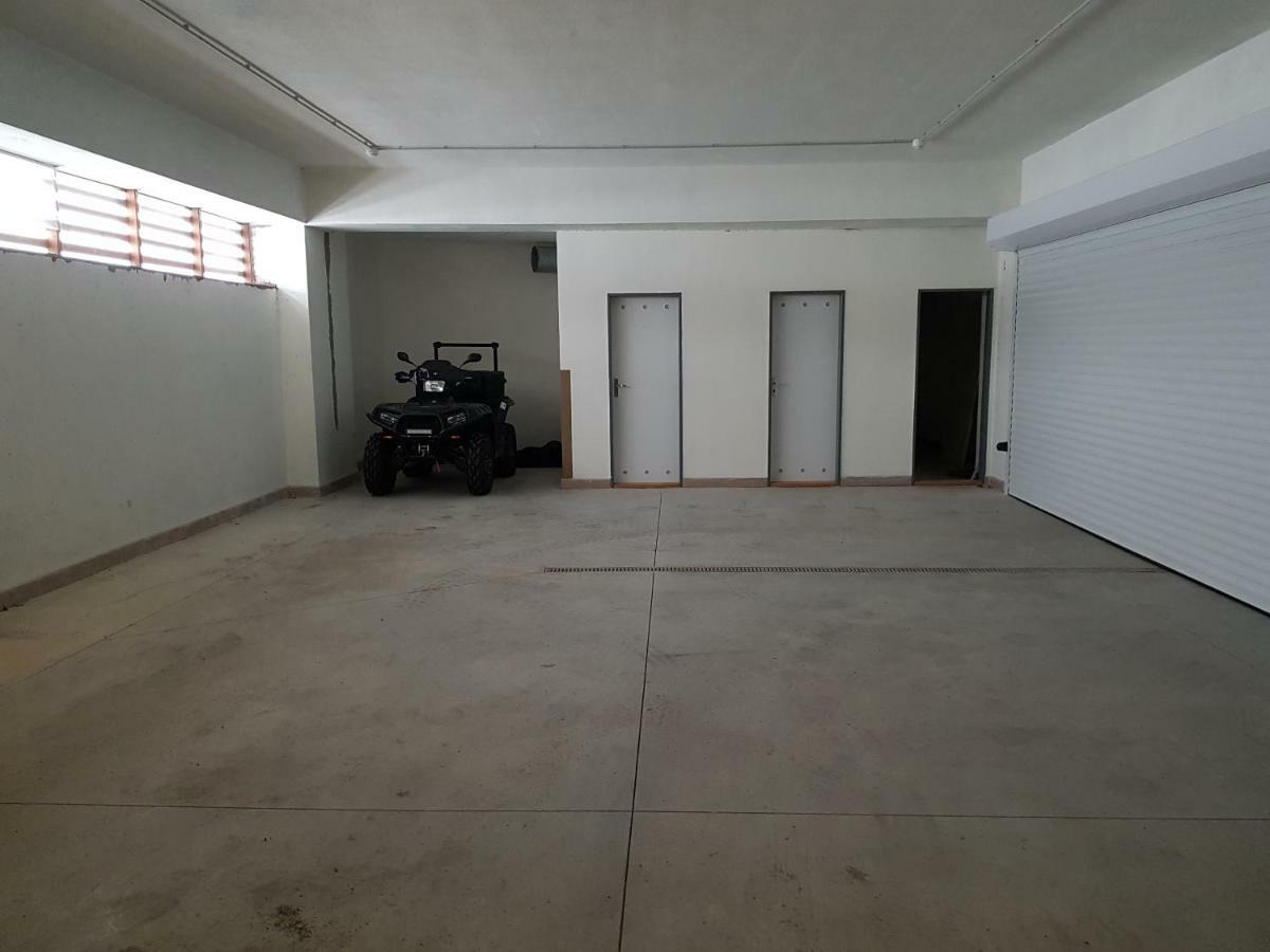 Apartman-Bruno Donovaly Ngoại thất bức ảnh